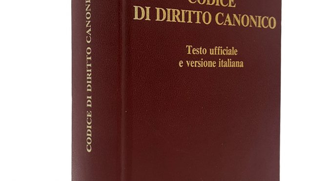 Eminente Canonista di Roma ammette che Bergoglio è antipapa