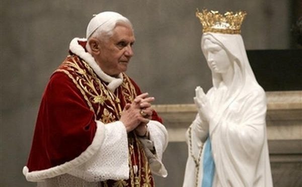 08.12.19: Rosario di Riparazione per l’idolatria in Vaticano