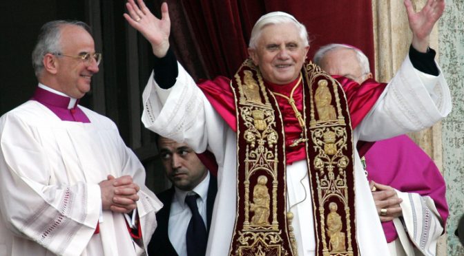 Benedetto è il papa senza ogni dubbio canonico
